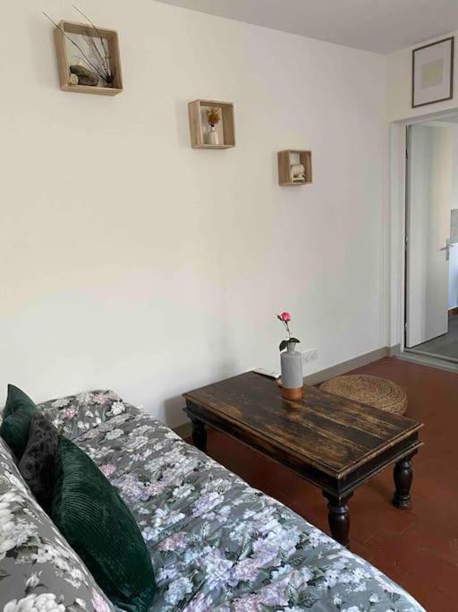 Le Ni' De Jess Villa Migennes Buitenkant foto